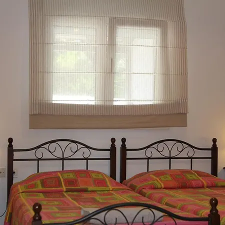 Villa Kyriaki , Villa Dimitrios